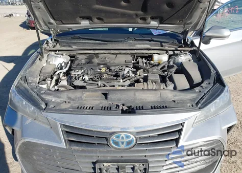 2019 Toyota Avalon Hybrid Xle from USA, damaged, VIN 4T1B21FB4KU008062